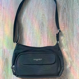 Baggalini everywhere bag